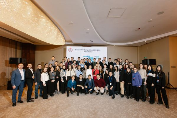 Казахстанские студенты стали финалистами мирового конкурса Huawei