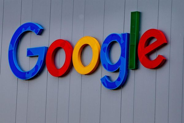 Google внедрила двухфакторное окно выбора поисковой системы в Казахстане