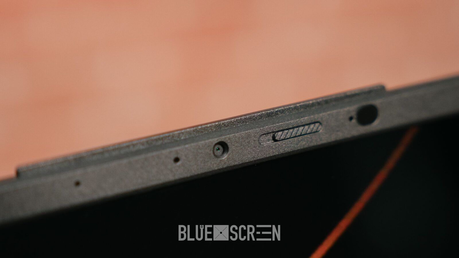  Камера в Vivobook S 15 OLED