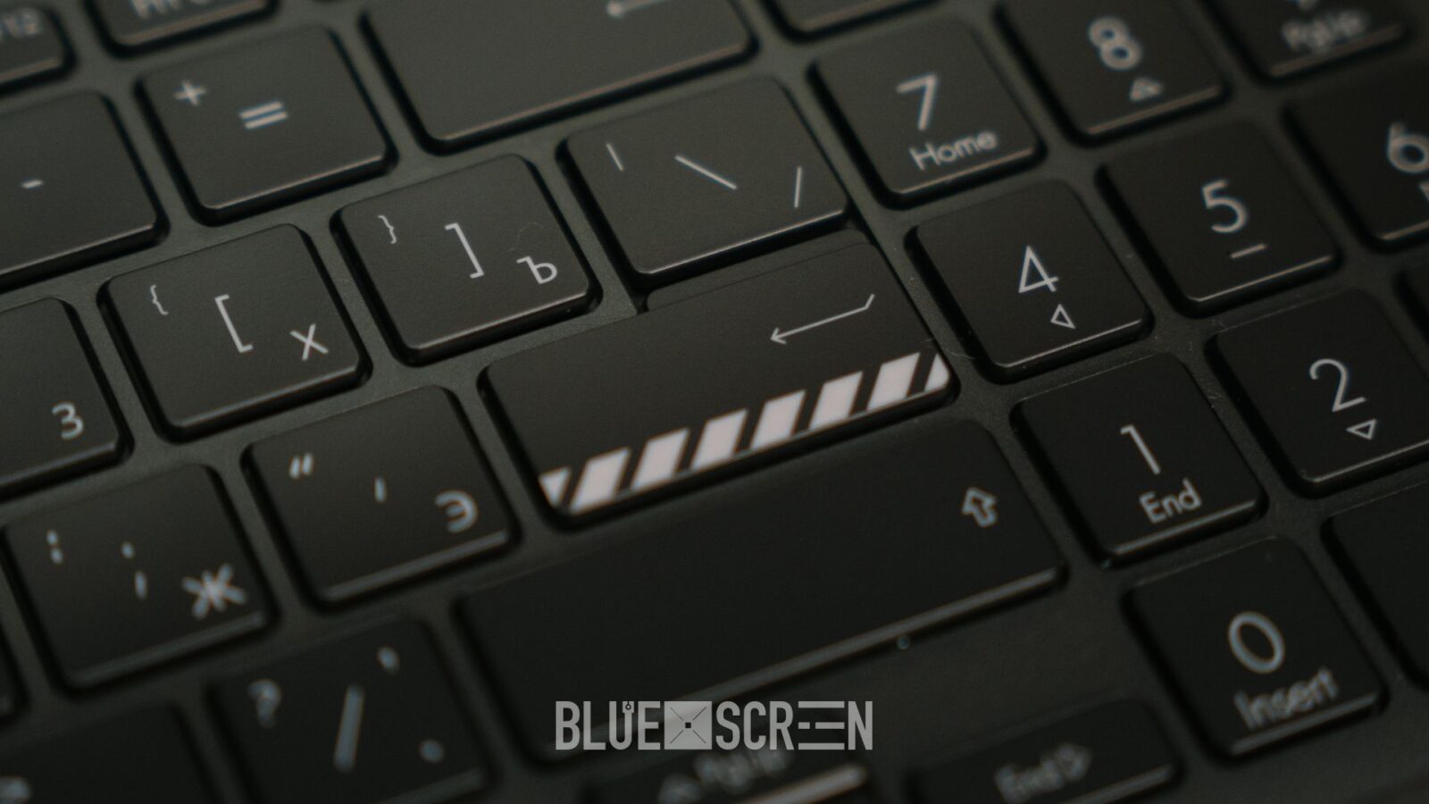  Клавиатура в Vivobook S 15 OLED